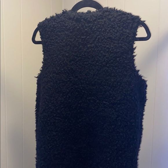 Topshop Faux Fur Vest - Picture 5 of 5